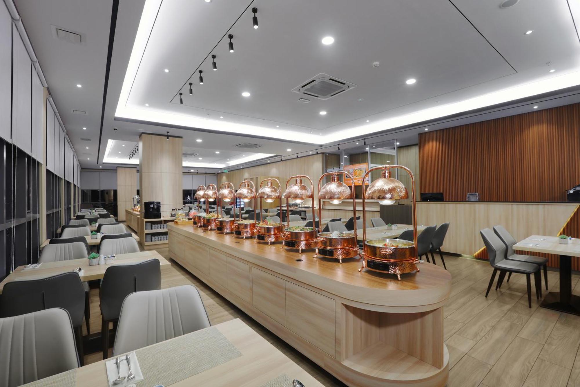 Harper Premier Nagoya Batam Hotel Exterior photo