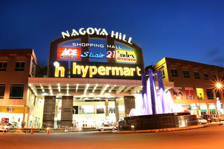 Harper Premier Nagoya Batam Hotel Exterior photo
